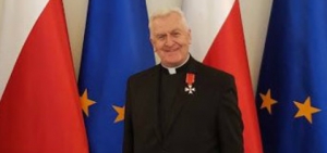 Krzyż Kawalerski Orderu Odrodzenia Polski dla ks. Józefa Dobosza