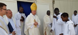 Zakończyła się wizyta biskupa tarnowskiego Andrzeja Jeża w Czadzie