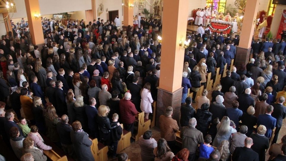 Bierzmowanie w Gnojniku i Jadownikach: Dziś biskup przepytał rodziców