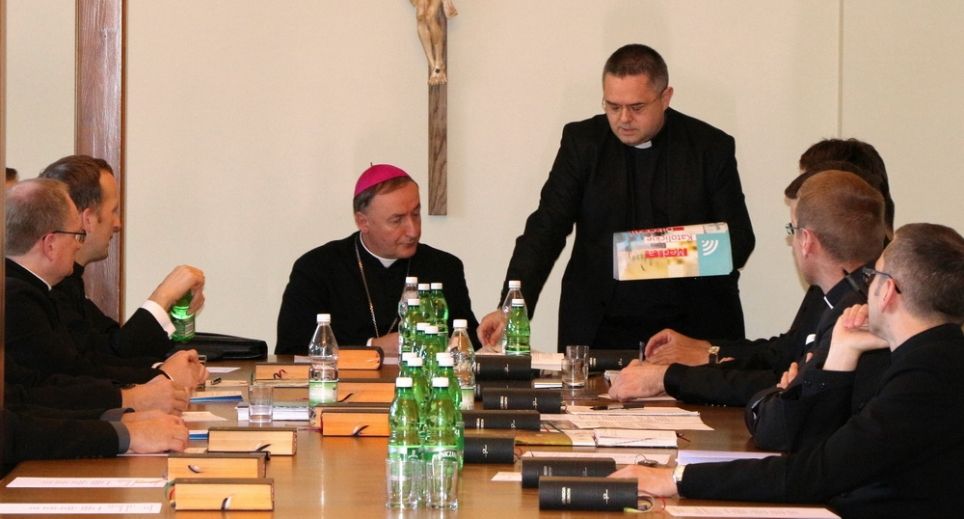 III Spotkanie Komisji Głównej V Synodu Diecezji Tarnowskiej &quot;WOBEC WYZWAŃ WSPÓŁCZESNOŚCI&quot;